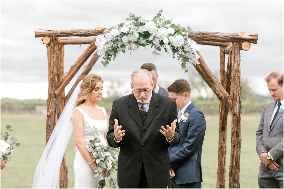 Barons Creek Vineyards Wedding by Gaby Caskey Photography