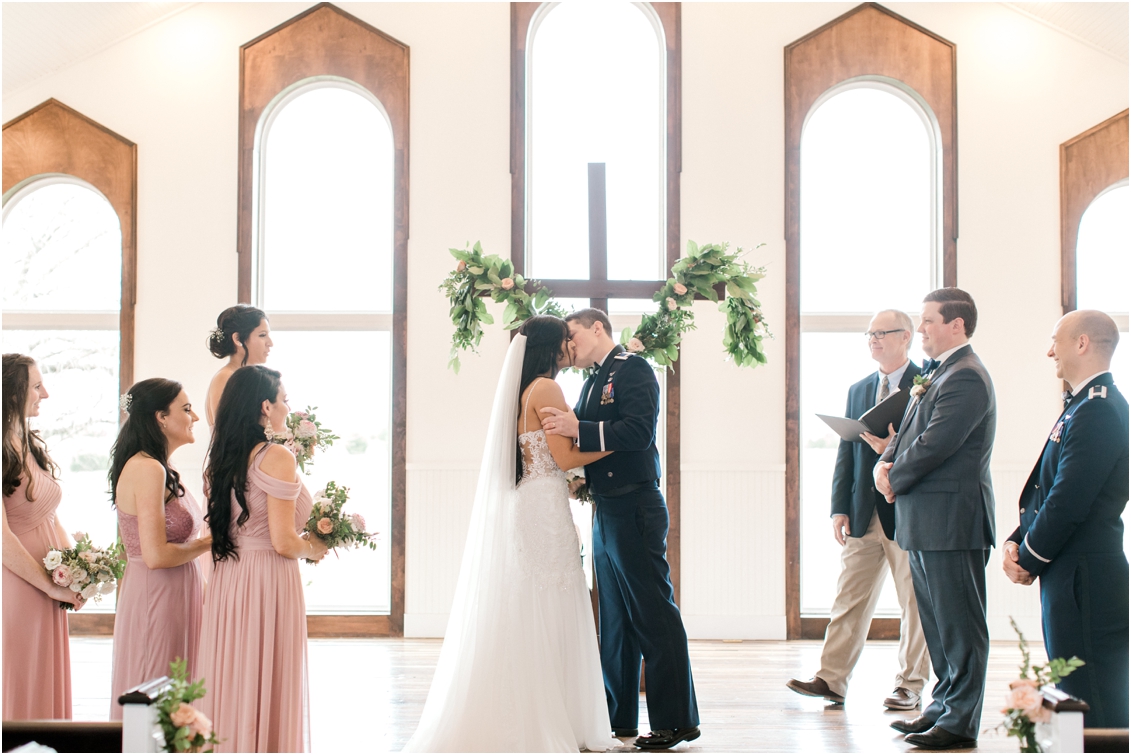 Wedding at Rustic Grace Estate by Gaby Caskey Photography